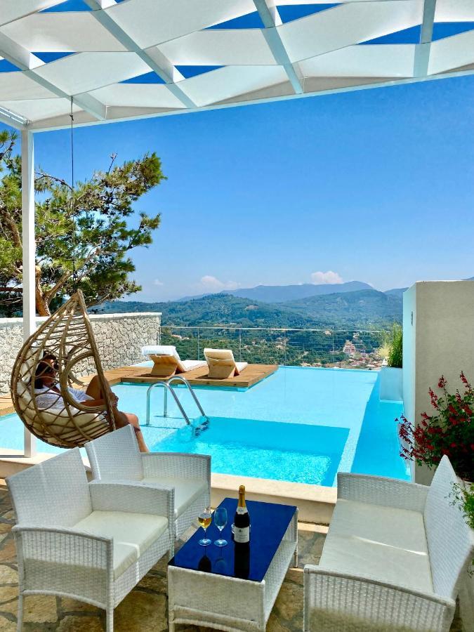 Zeus Throne Hotel apartamentowy Afión