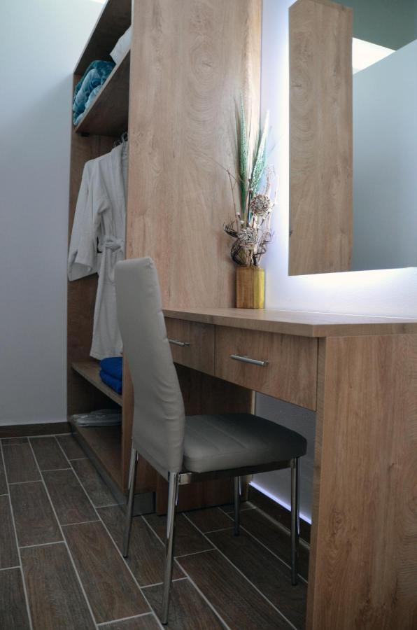 Zeus Throne Hotel apartamentowy