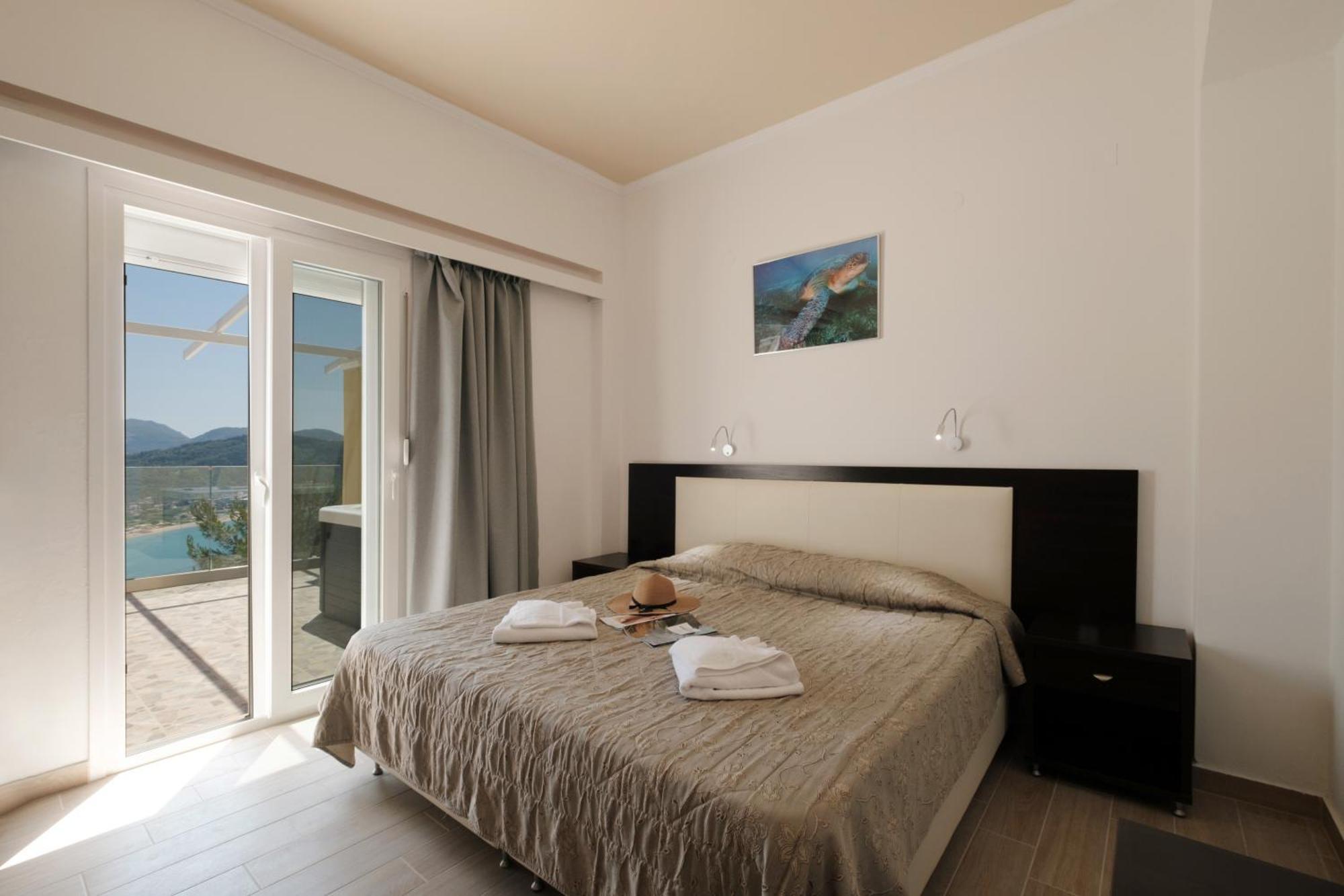 Zeus Throne Hotel apartamentowy *
