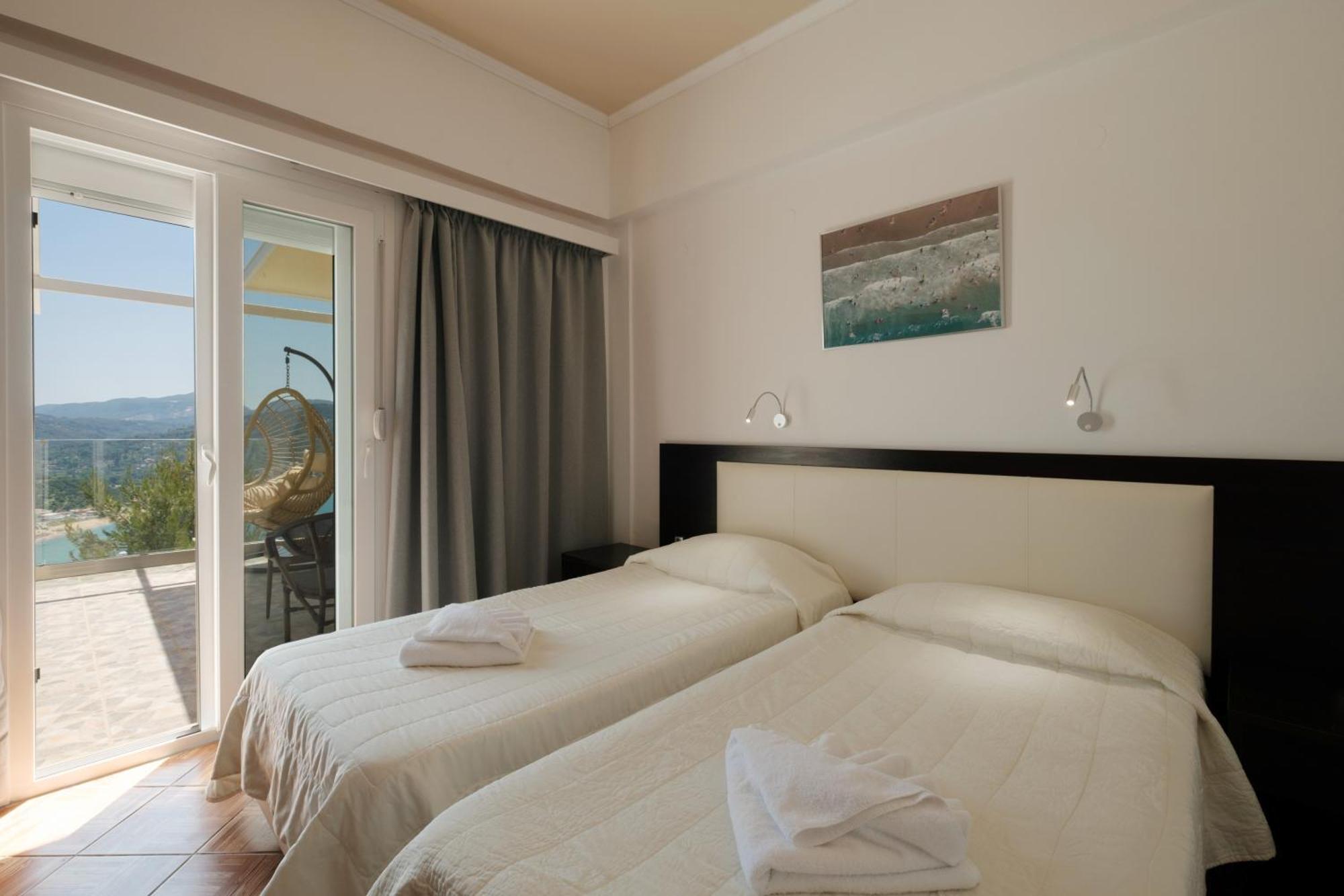 Hotel apartamentowy Zeus Throne Afión